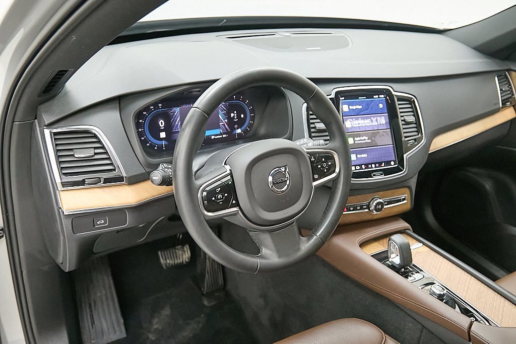 Certified 2023 Volvo XC90 B6 Plus w/ Protection Package Premier image 13