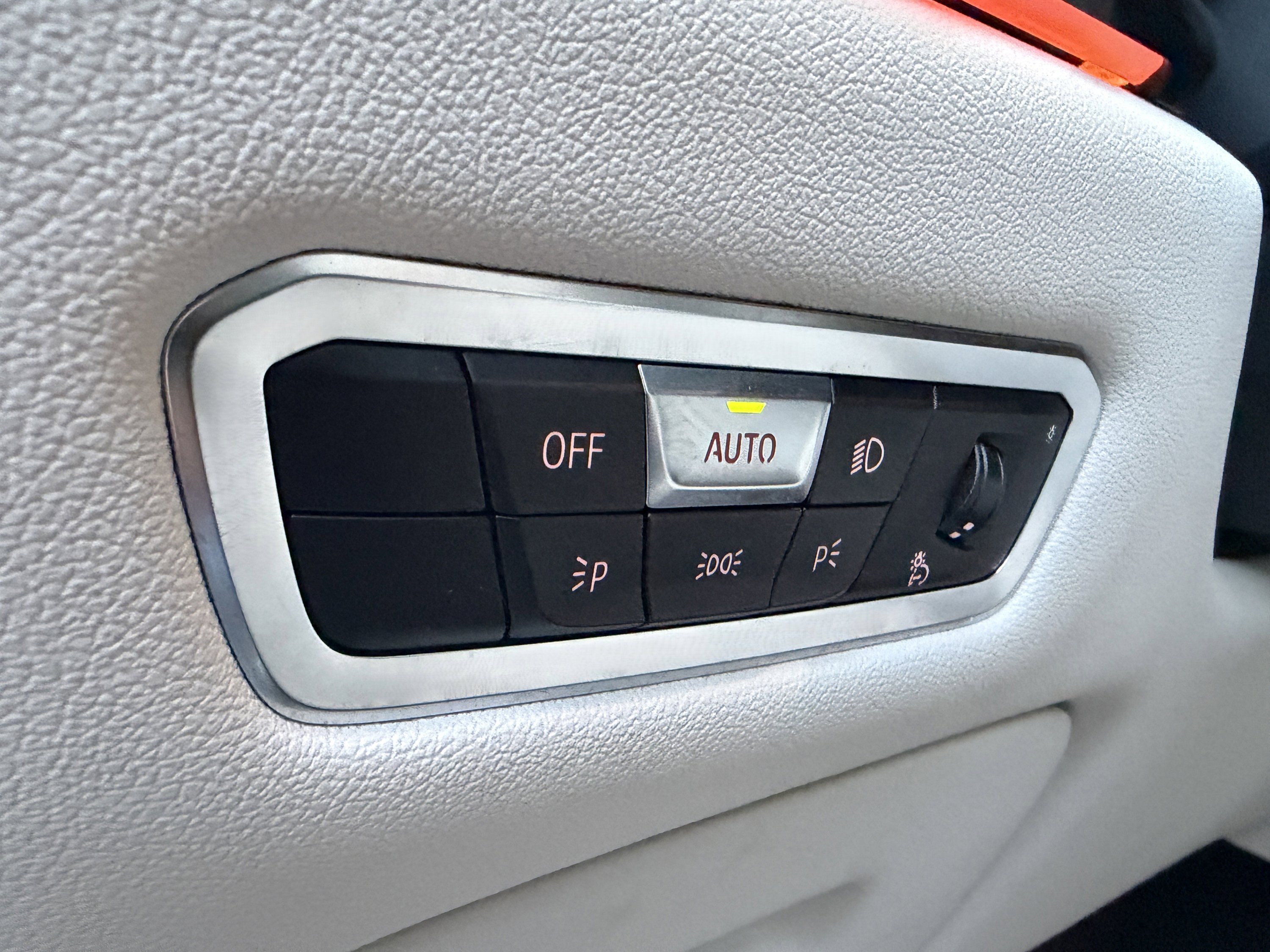 Used 2022 BMW X6 xDrive40i image 28