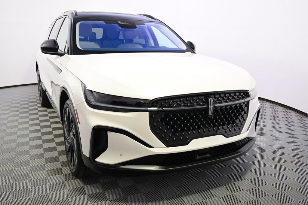 New 2026 Lincoln Nautilus Reserve w/ Jet Appearance Package image 9