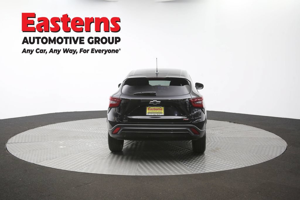 Used 2024 Chevrolet Trax RS FWD image 35