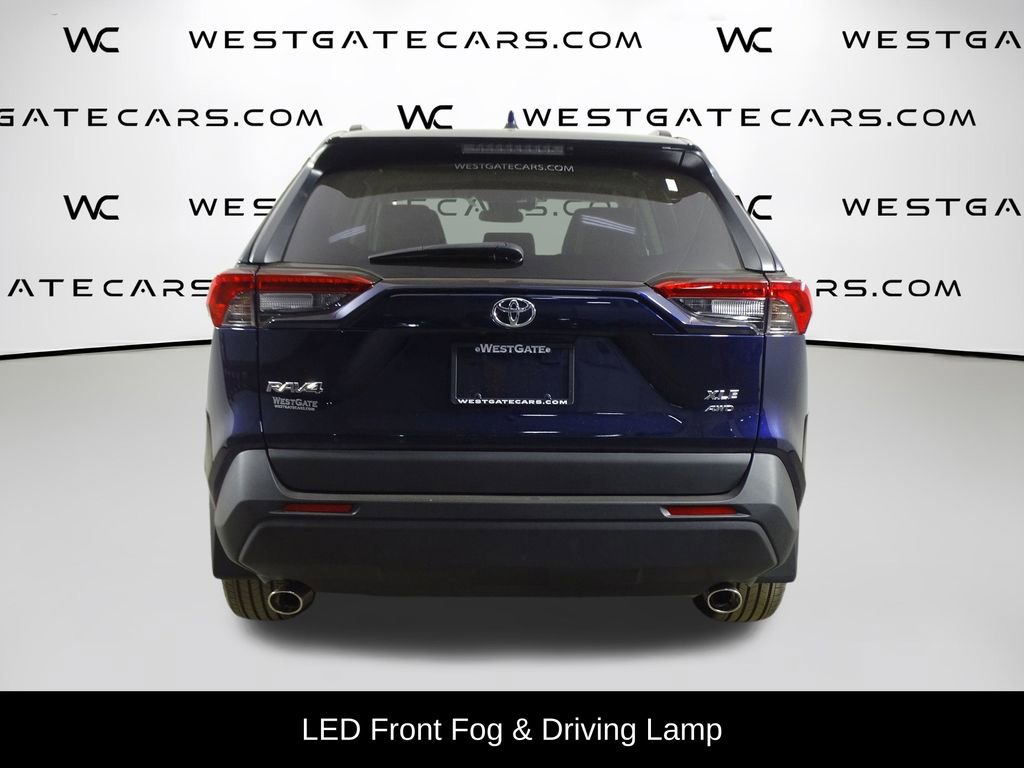 Used 2022 Toyota RAV4 XLE Premium image 7