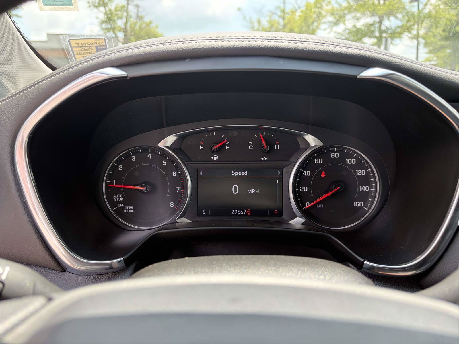 Used 2025 Chevrolet Blazer LT FWD image 9