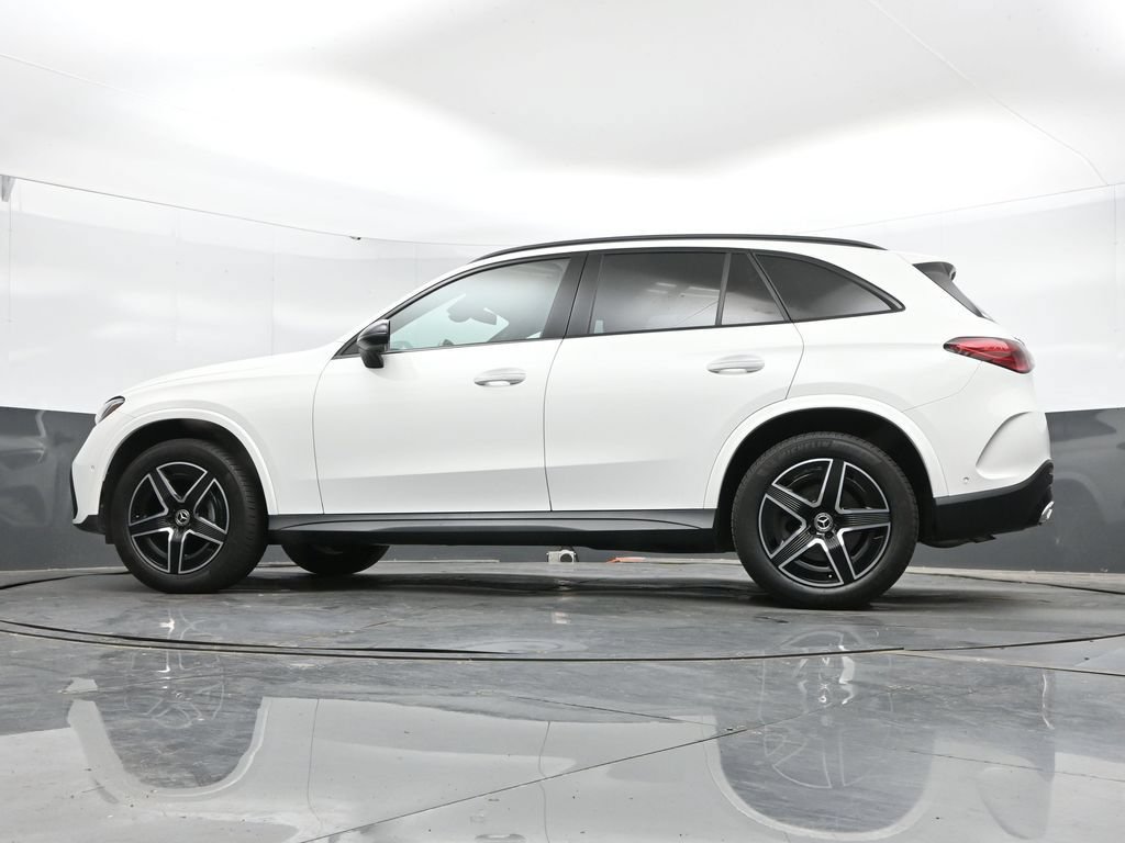 Used 2024 Mercedes-Benz GLC 300 4MATIC image 45