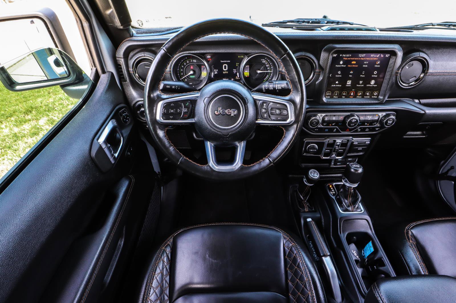 Used 2022 Jeep Wrangler Unlimited Sahara image 34