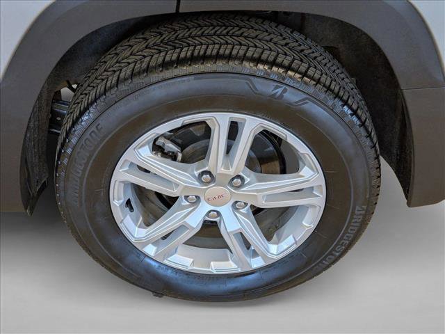 Used 2024 GMC Terrain SLE image 26