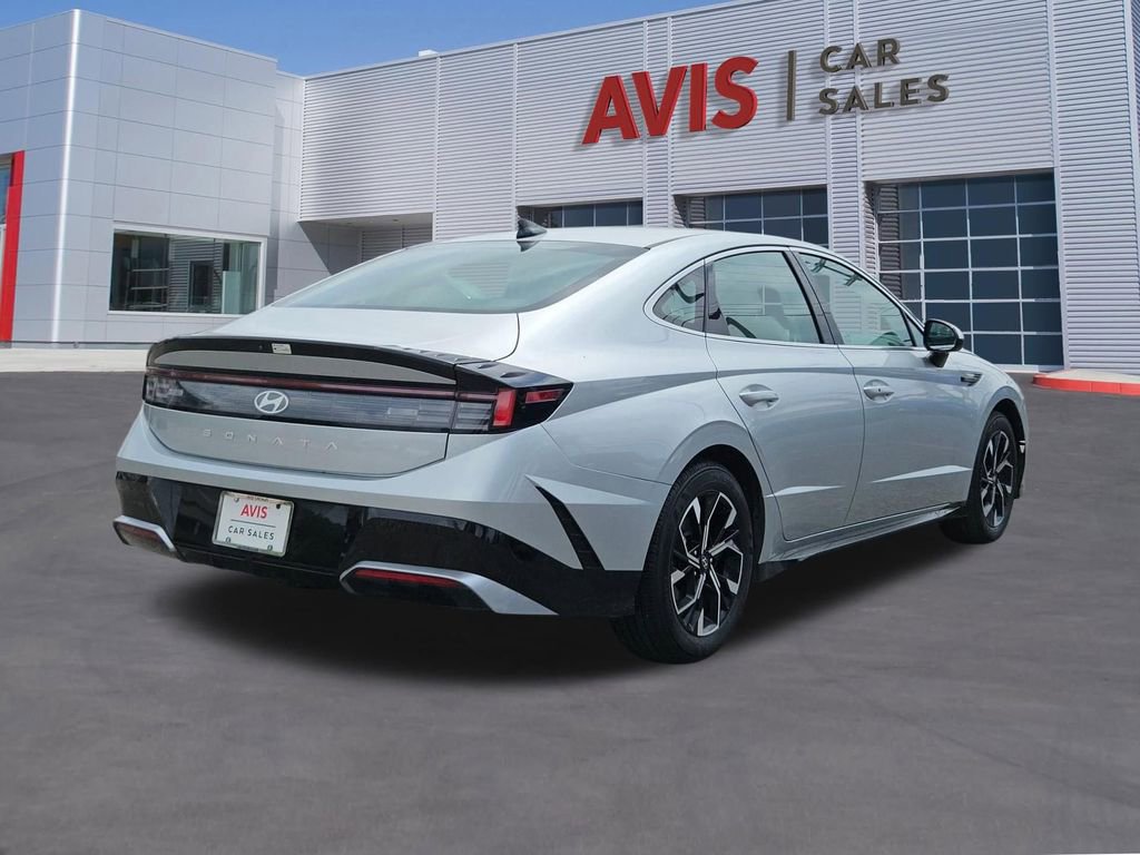 Used 2025 Hyundai Sonata SEL FWD image 6