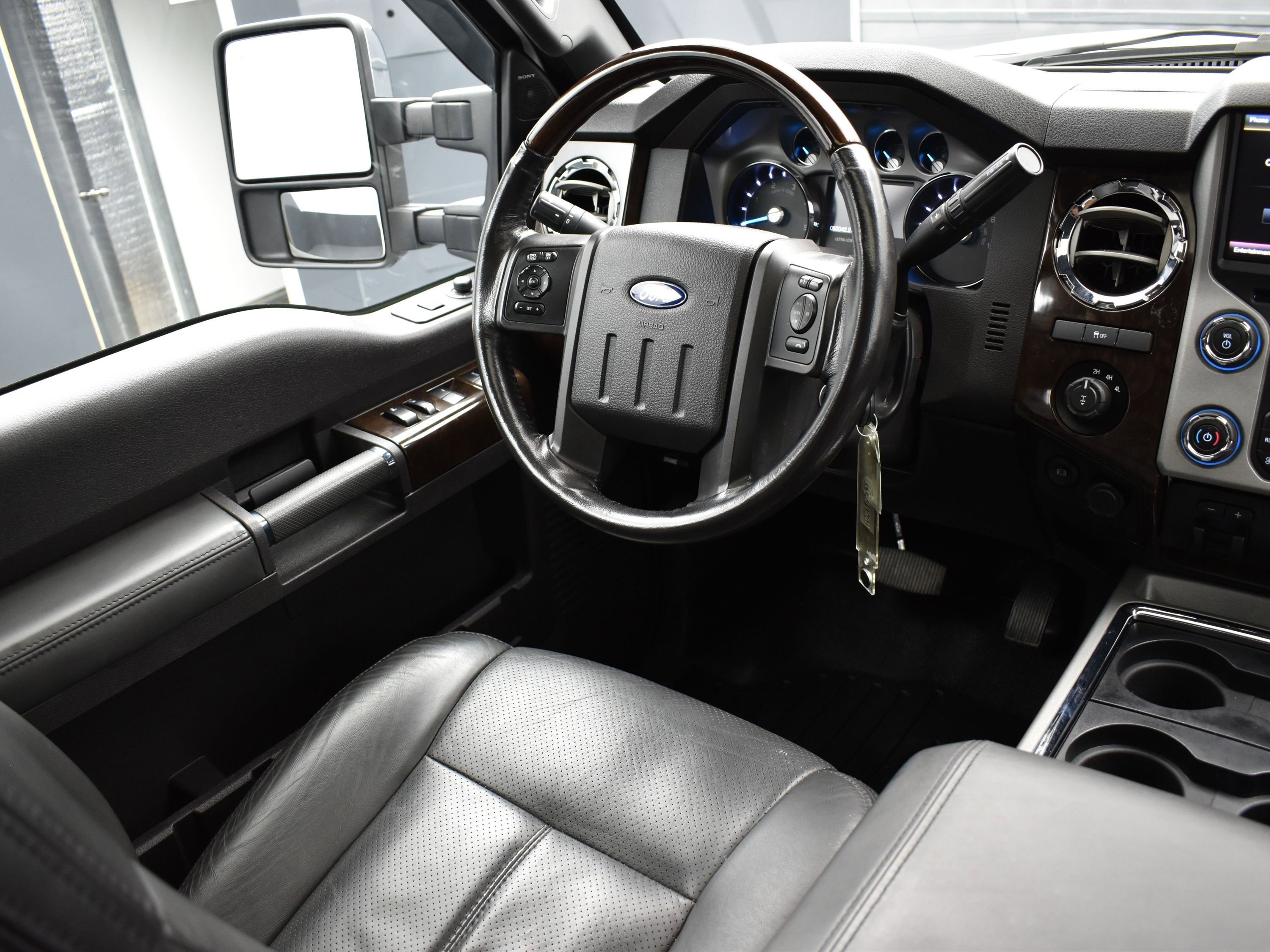 Used 2016 Ford F350 Platinum image 23