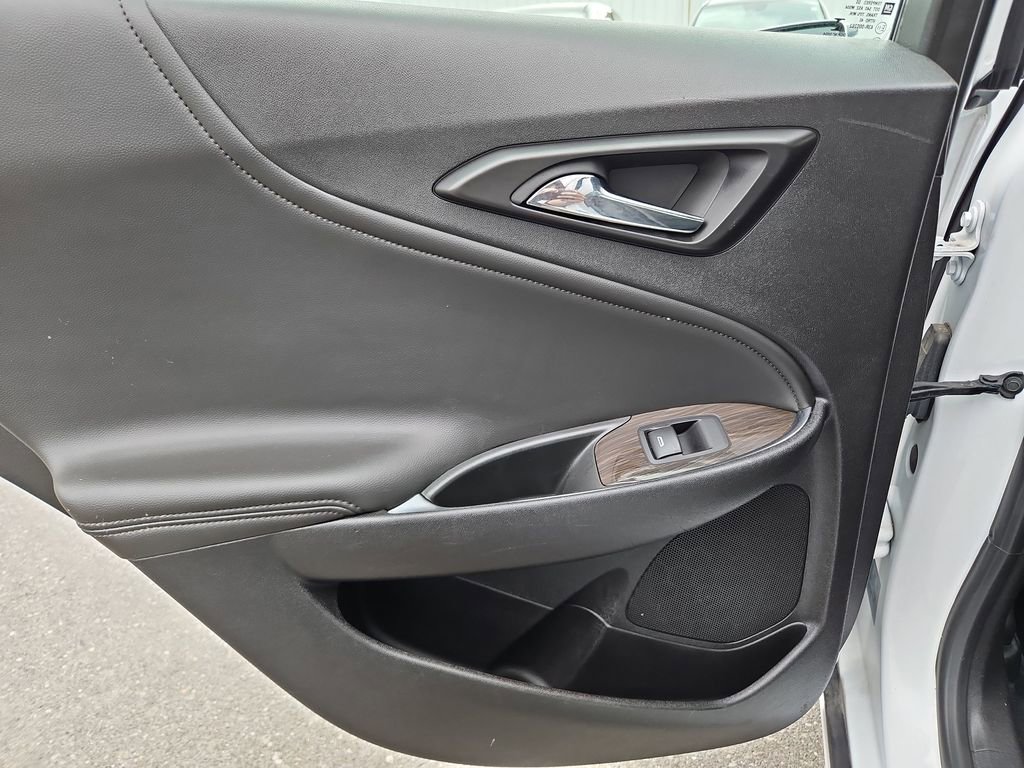 Used 2024 Chevrolet Malibu LT image 28