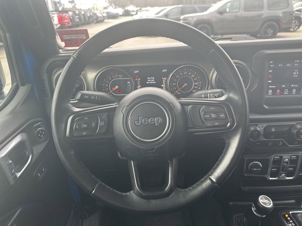 Used 2021 Jeep Gladiator Sport AWD/4WD image 19