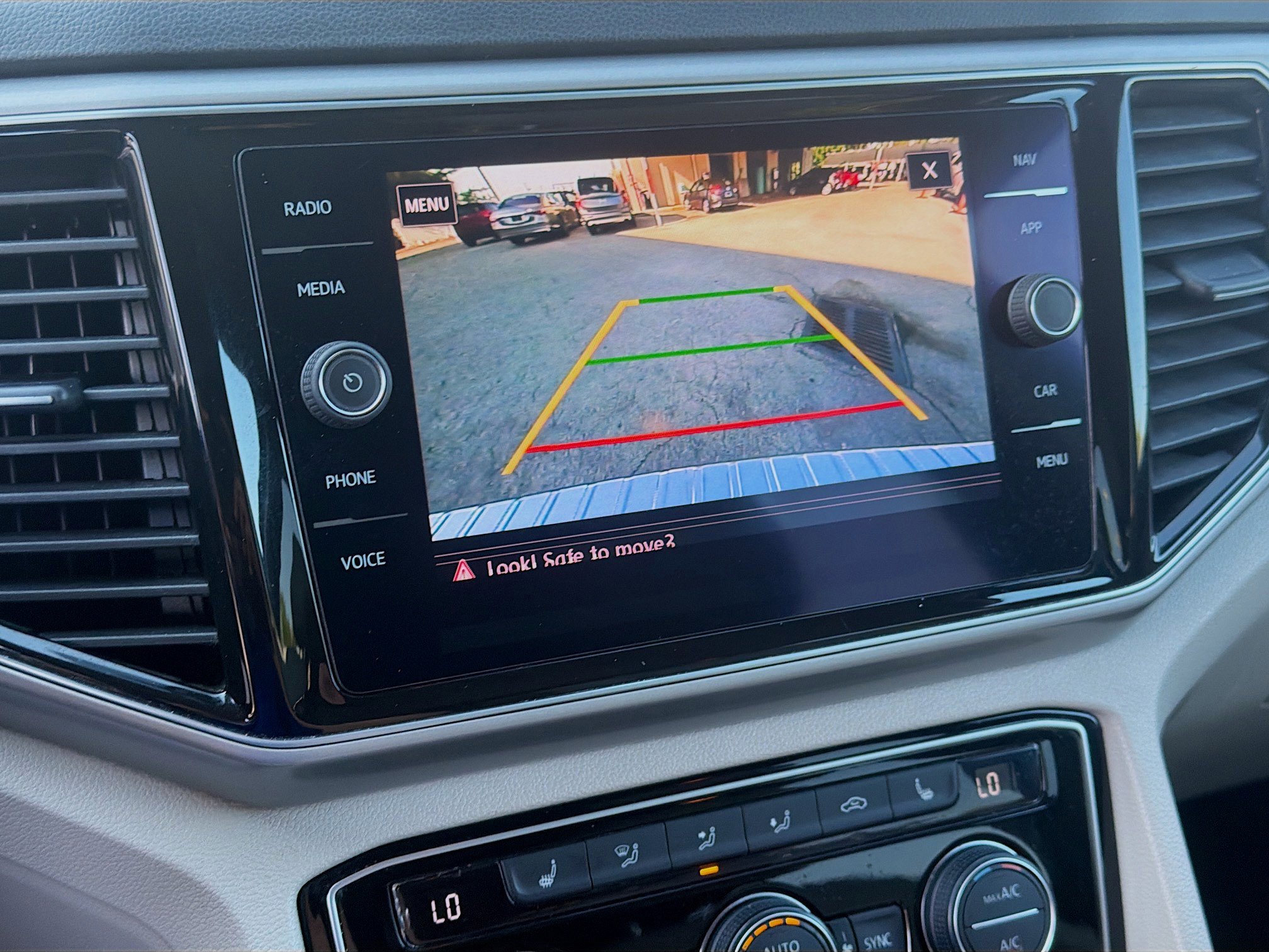 Used 2019 Volkswagen Atlas SEL R-Line image 14