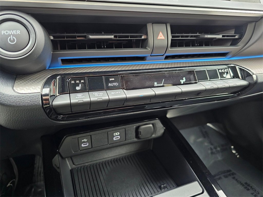 New 2026 Toyota Prius XLE image 30