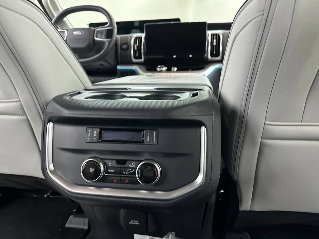 New 2027 Ford Expedition Platinum w/ Platinum Ultimate Package AWD/4WD image 25