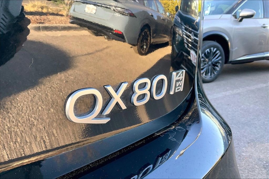 Used 2025 INFINITI QX80 Sensory image 8