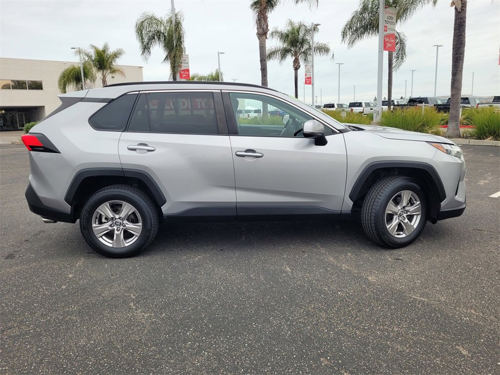 Used 2022 Toyota RAV4 XLE image 4