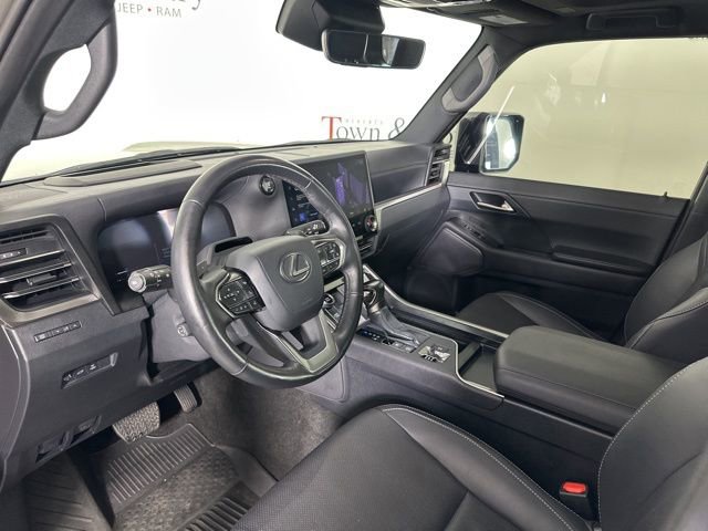 Used 2024 Lexus GX 550 w/ Cold Area Package image 19