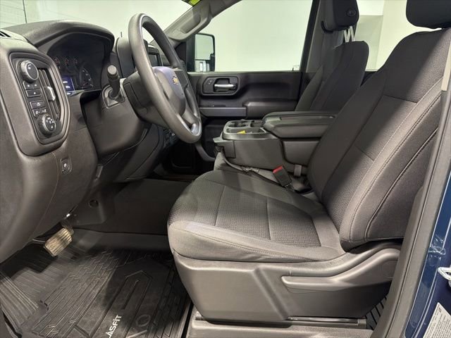 Used 2022 Chevrolet Silverado 2500 Custom w/ Custom Value Package AWD/4WD image 9