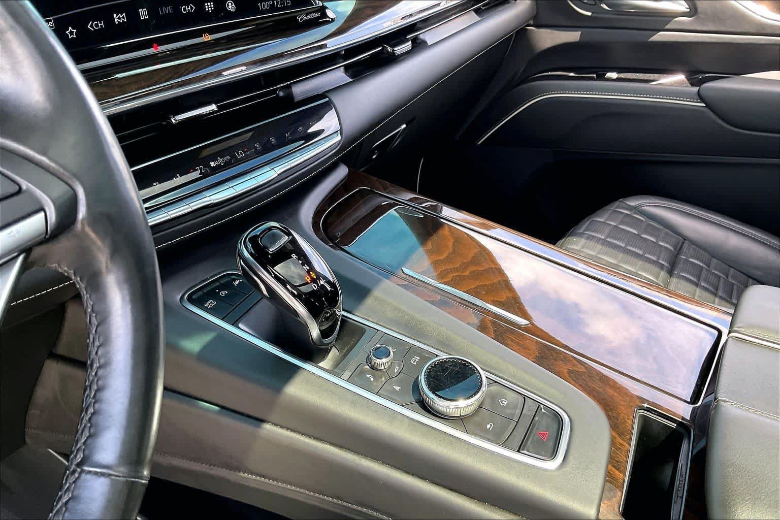 Used 2021 Cadillac Escalade ESV Sport Platinum AWD/4WD image 17