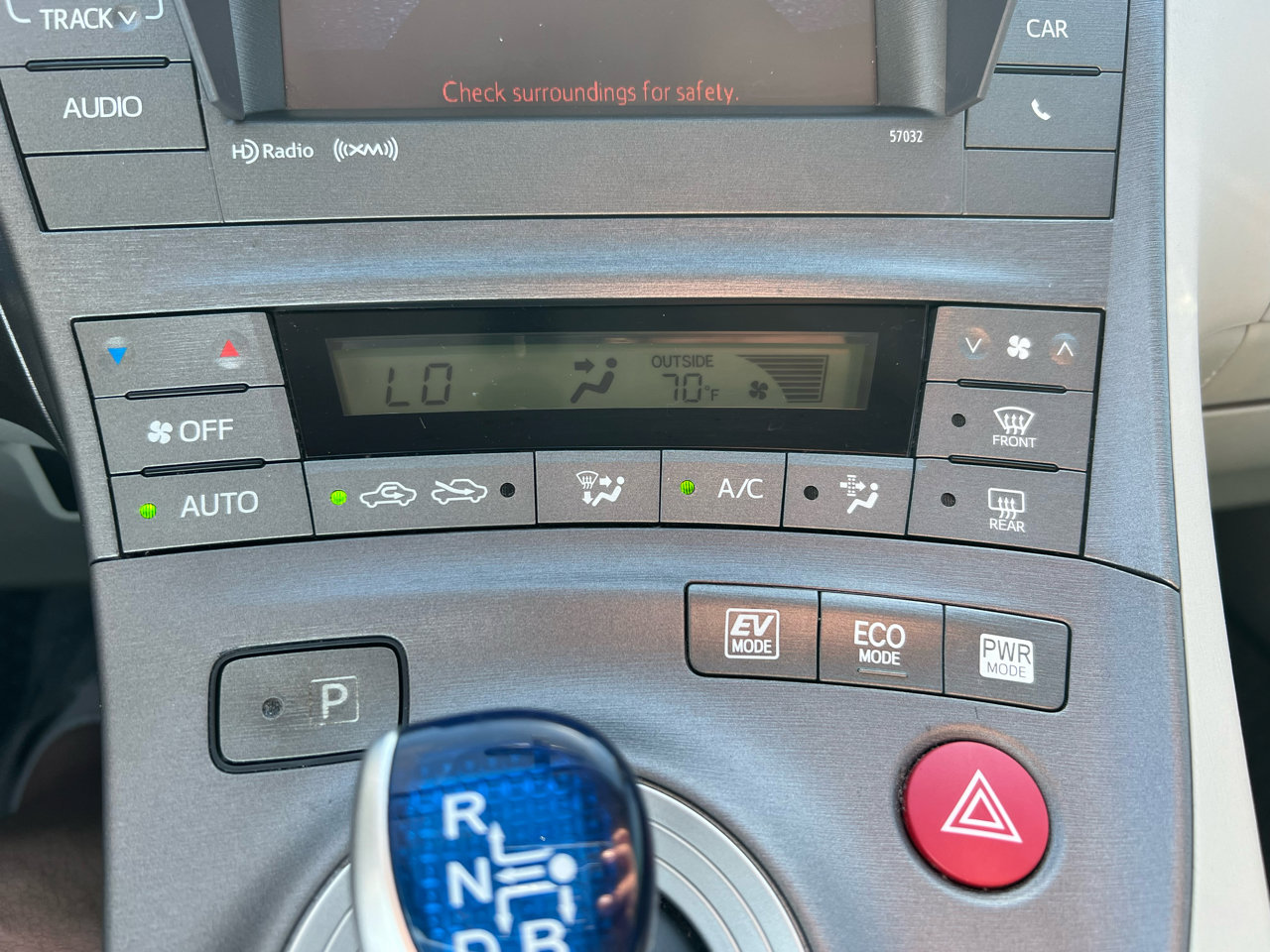 Used 2015 Toyota Prius Five image 36