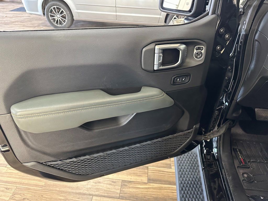 Used 2024 Jeep Wrangler High Altitude image 11