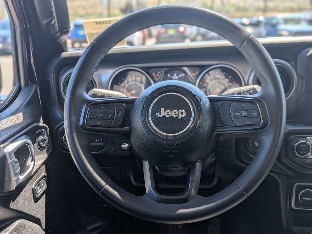 Used 2023 Jeep Gladiator Sport image 13