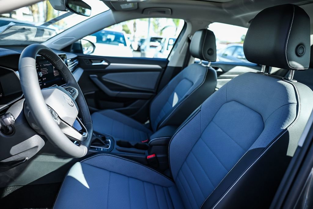 New 2026 Volkswagen Jetta SE image 30