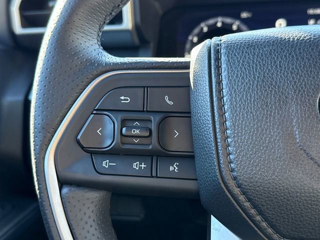 Used 2025 Toyota 4Runner TRD Off-Road image 29