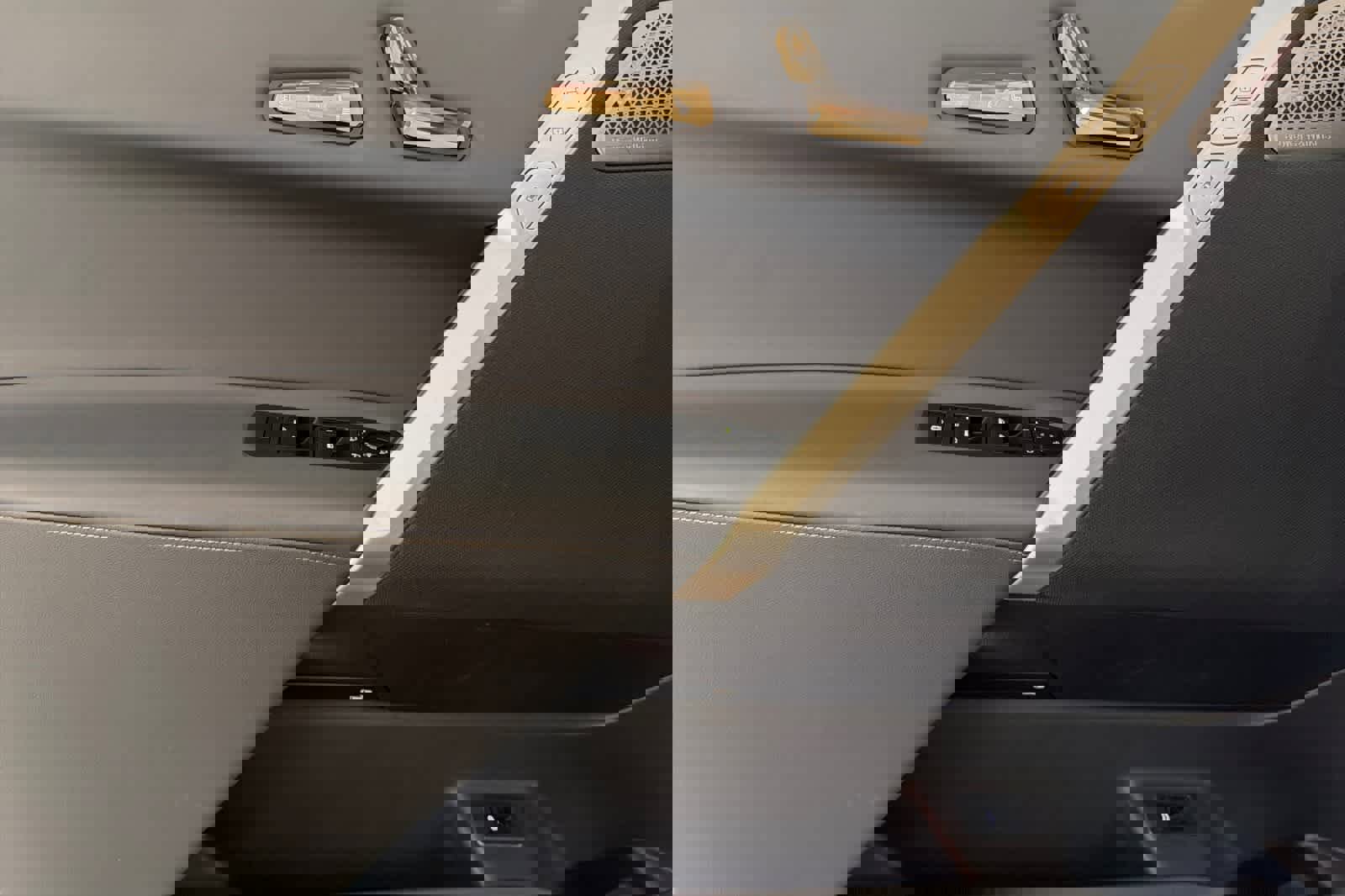 Used 2023 BMW iX M60 w/ Executive Package image 12