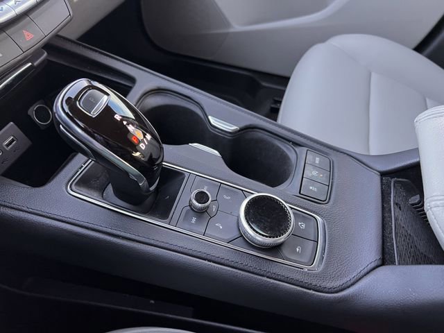 Used 2022 Cadillac XT4 Luxury image 18