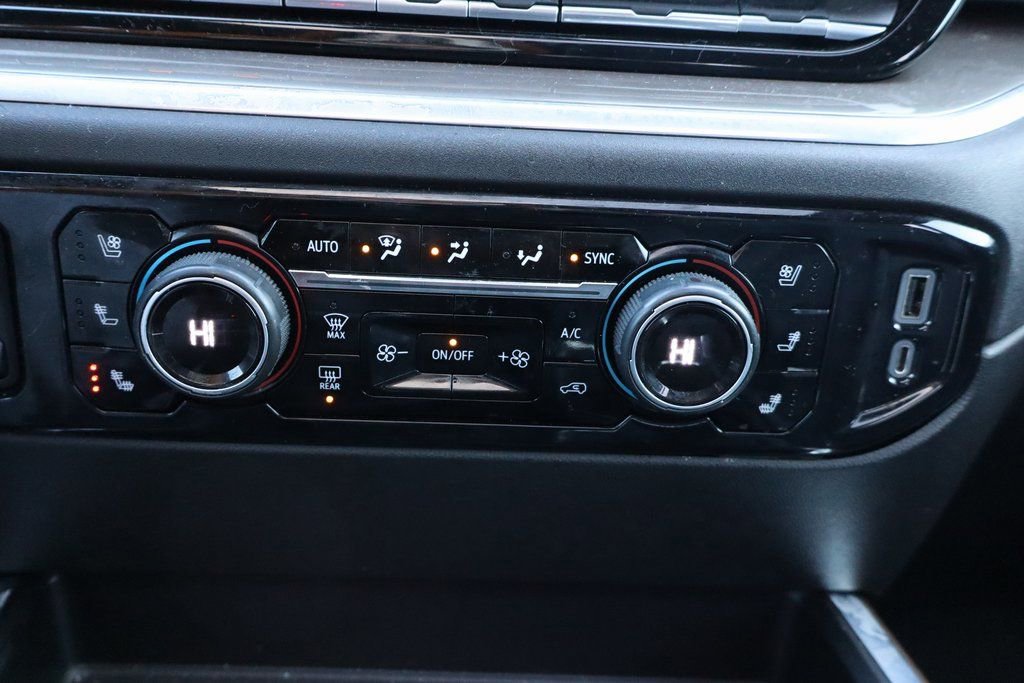 Used 2022 Chevrolet Silverado 1500 High Country image 10