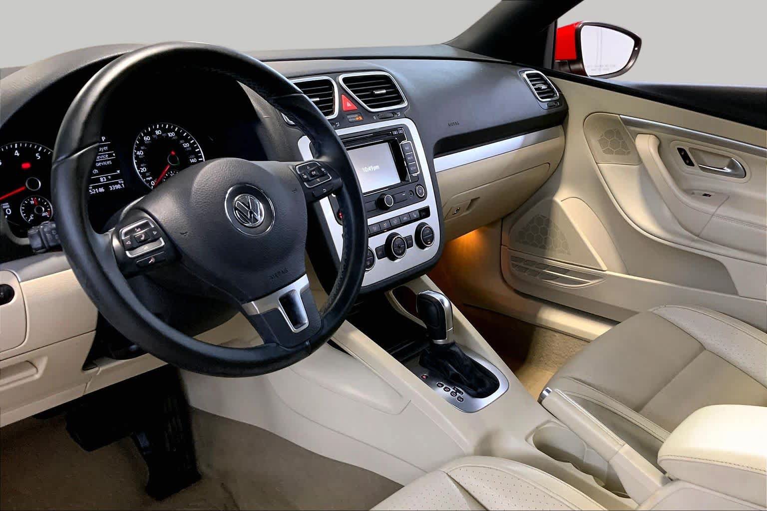 Used 2016 Volkswagen Eos Komfort FWD image 18