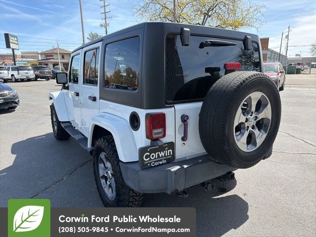 Used 2016 Jeep Wrangler Unlimited Sahara w/ Connectivity Group image 7