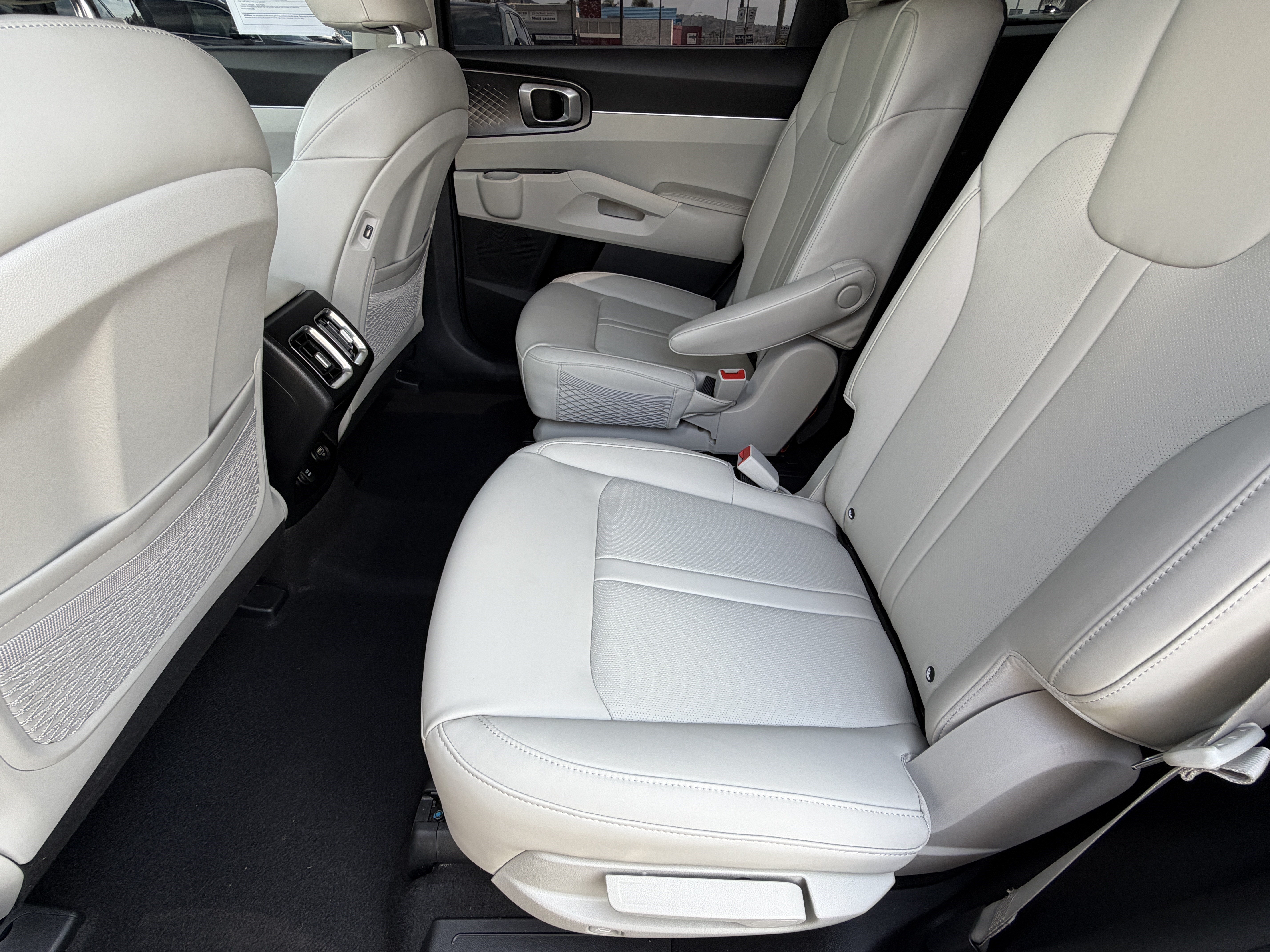 Certified 2023 Kia Sorento EX FWD image 27