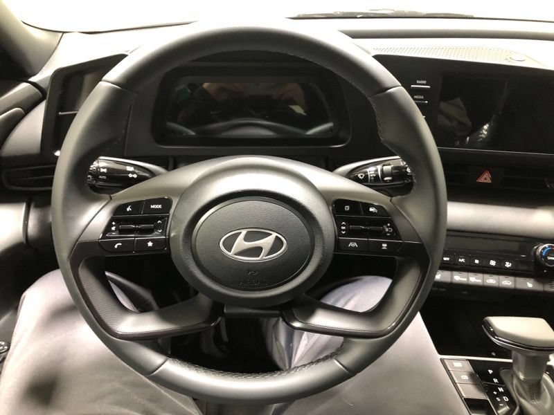 New 2026 Hyundai Elantra SEL Sport Premium w/ Cargo Package FWD image 25