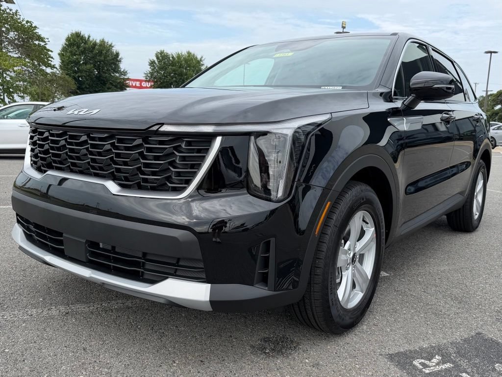 New 2026 Kia Sorento LX FWD image 3
