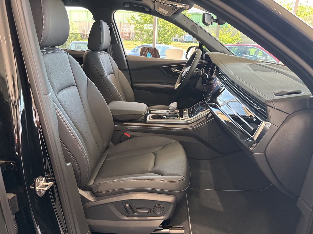 New 2026 Audi Q7 3.0T Premium Plus AWD/4WD image 37