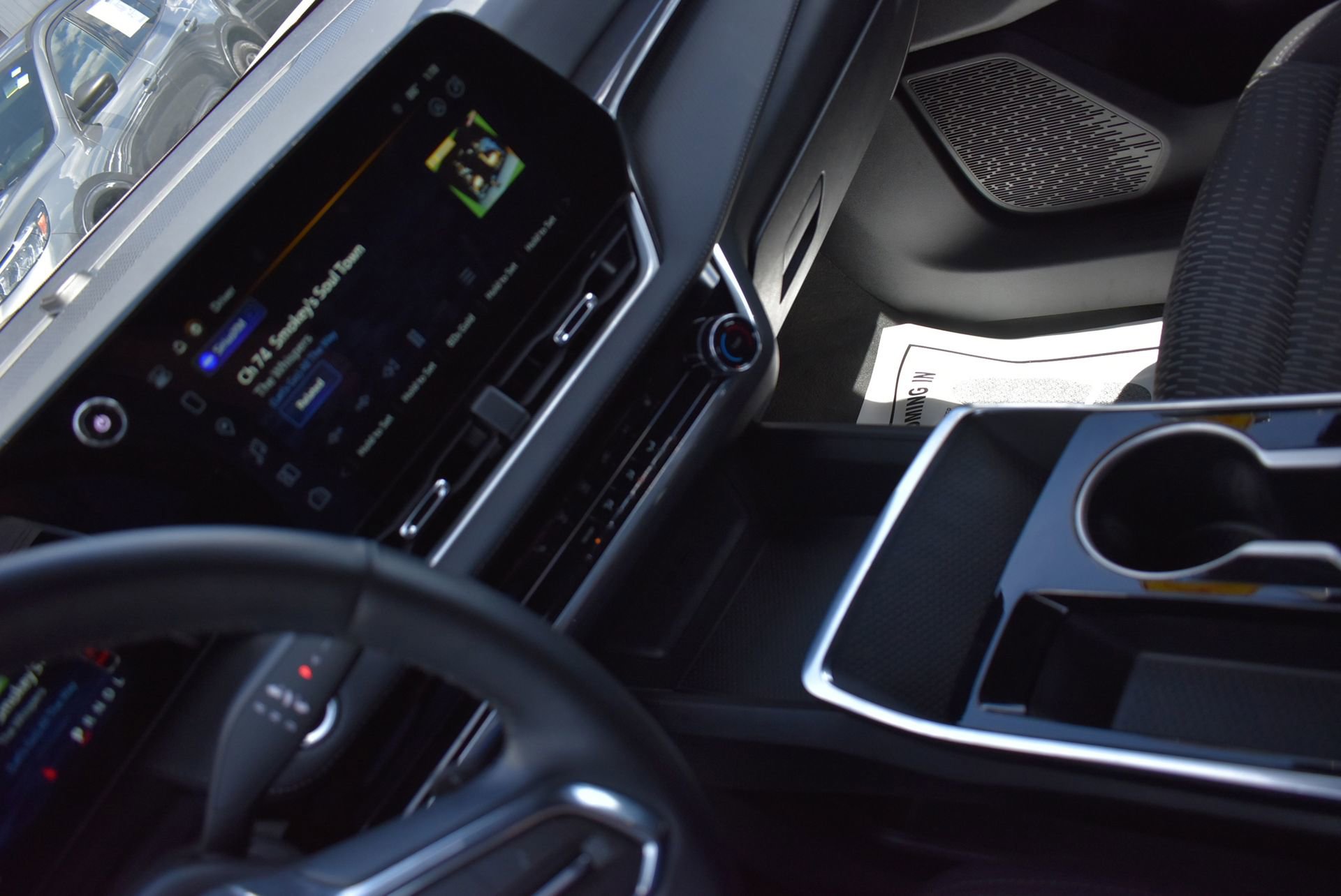 Used 2025 Chevrolet Equinox LT image 23