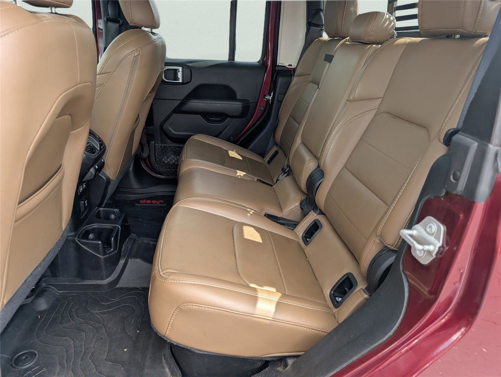 Used 2021 Jeep Gladiator Overland w/ Popular Equipment Package AWD/4WD image 29