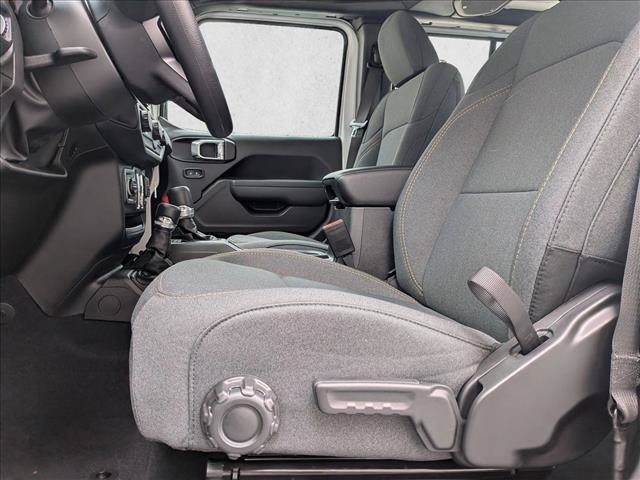 New 2026 Jeep Gladiator Sport AWD/4WD image 4