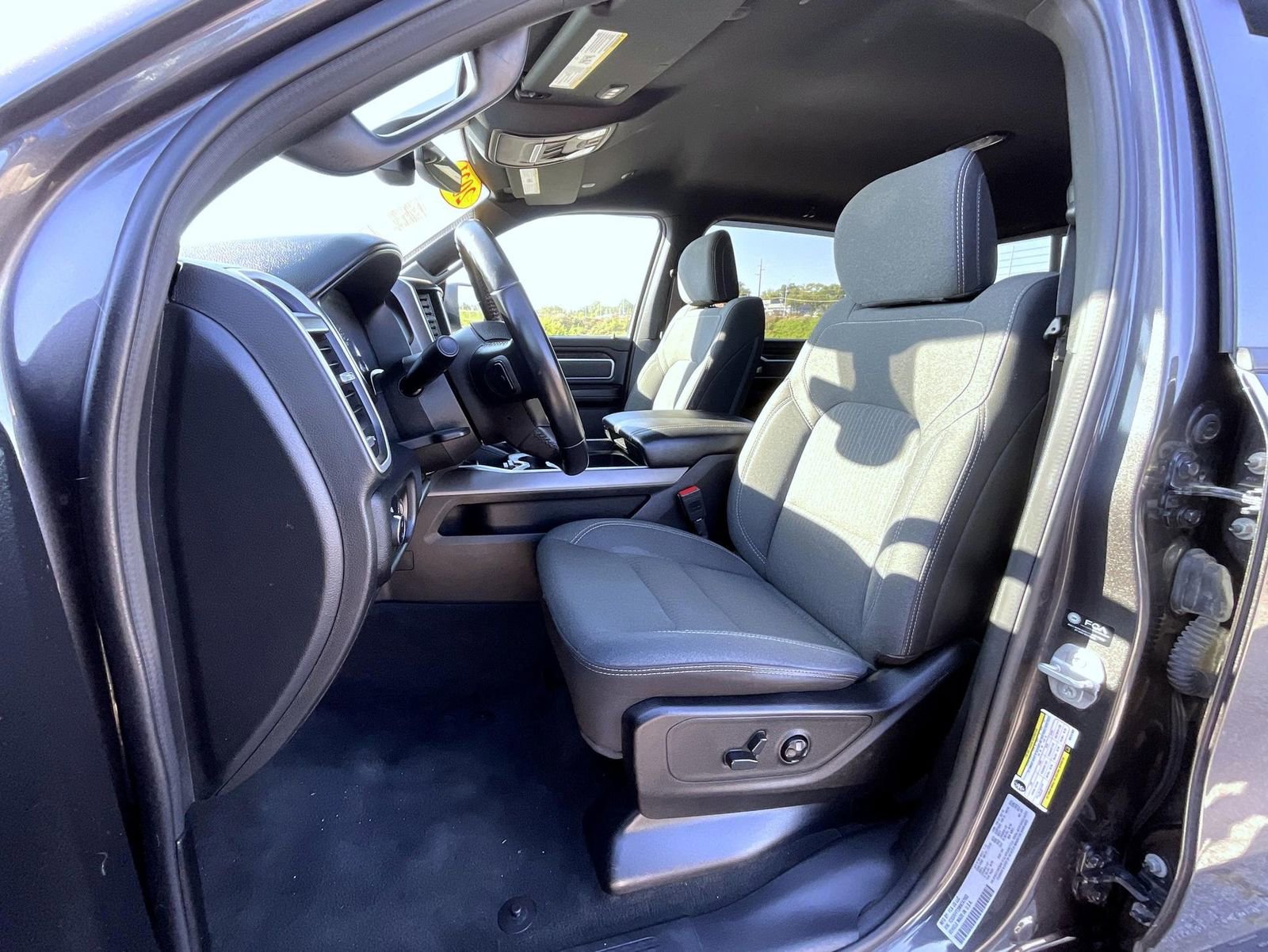 Used 2021 RAM 1500 Big Horn image 10