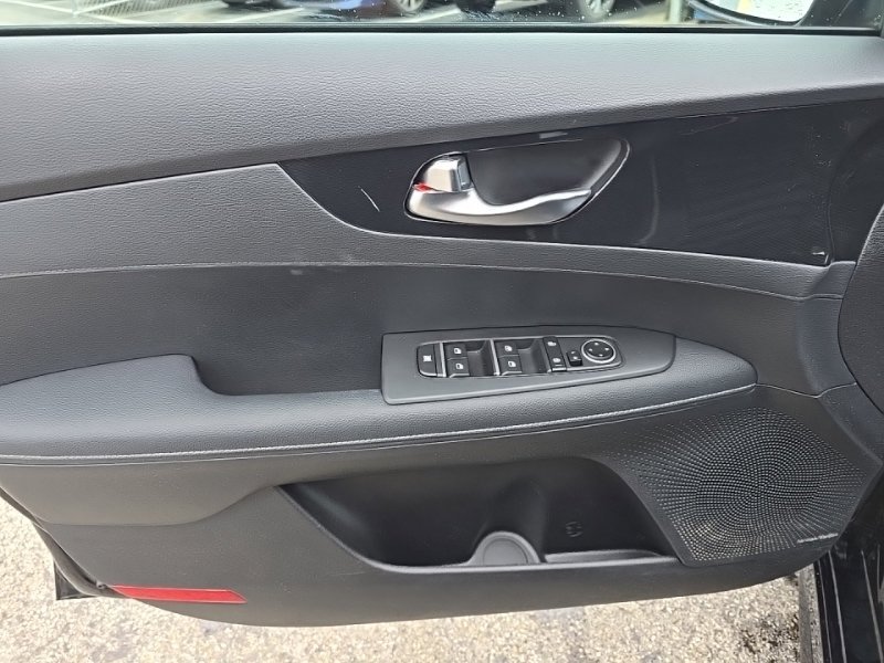 Used 2023 Kia Forte GT-Line w/ GT-Line Premium Package FWD image 22
