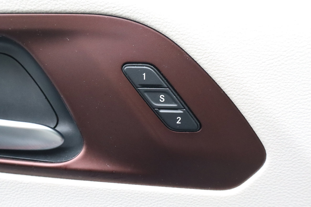 Used 2020 Chrysler Pacifica Limited image 15