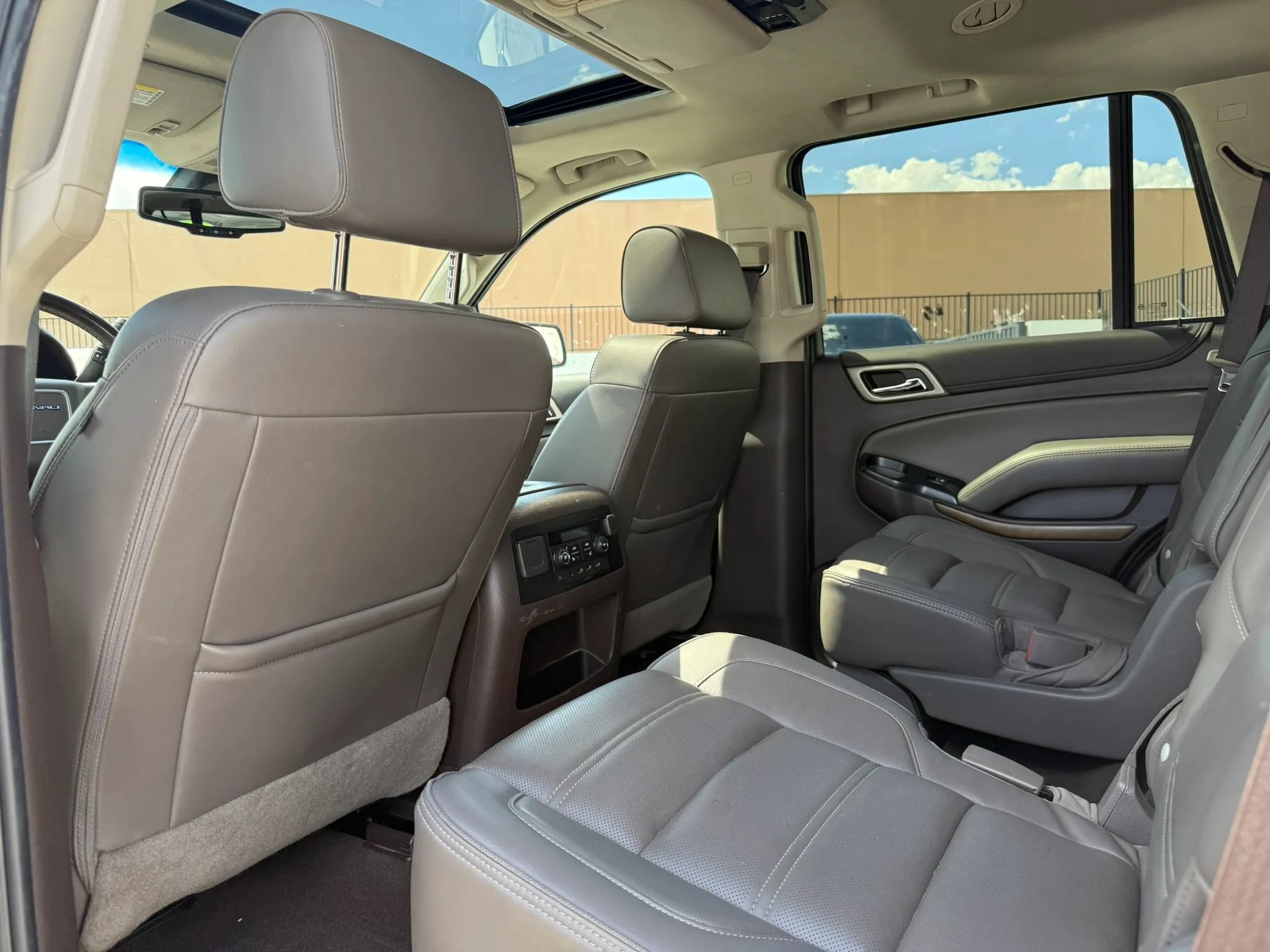 Used 2020 GMC Yukon Denali w/ Open Road Package AWD/4WD image 14