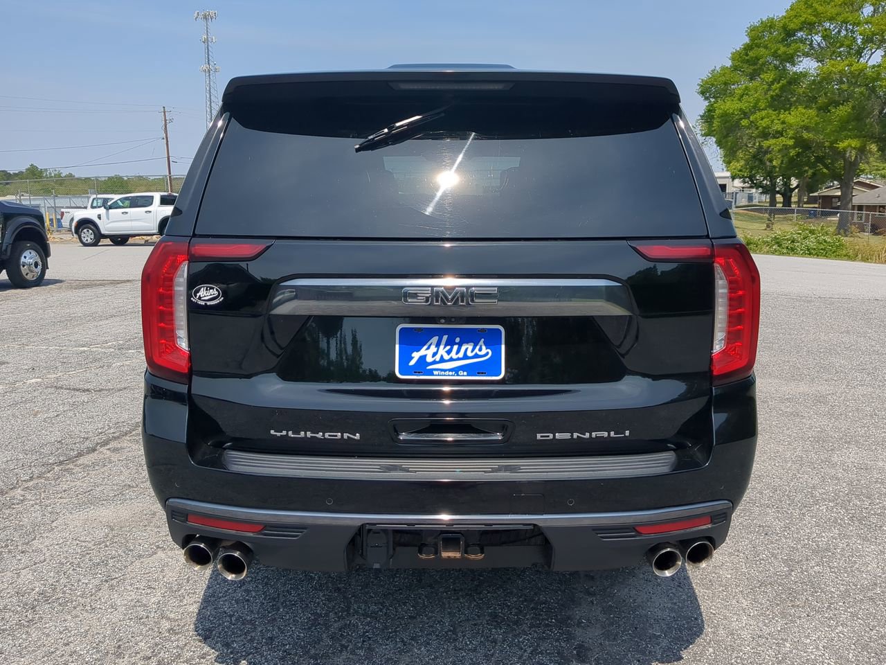 Used 2023 GMC Yukon XL Denali Ultimate image 4