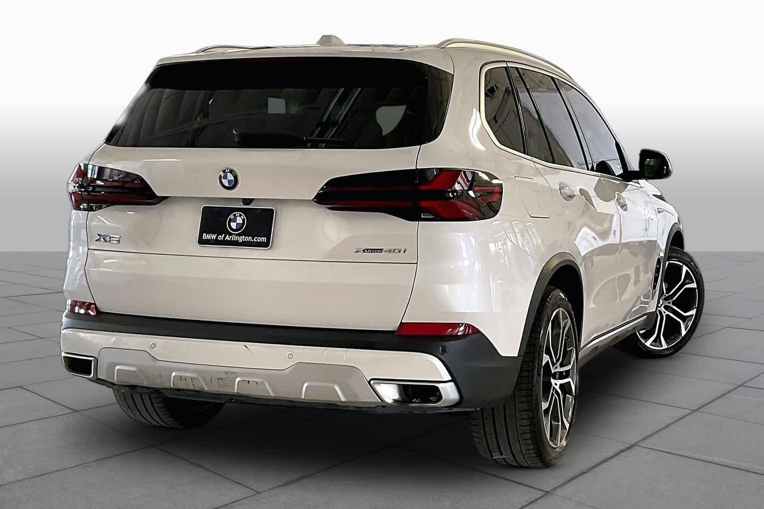 Used 2026 BMW X5 xDrive40i AWD/4WD image 12