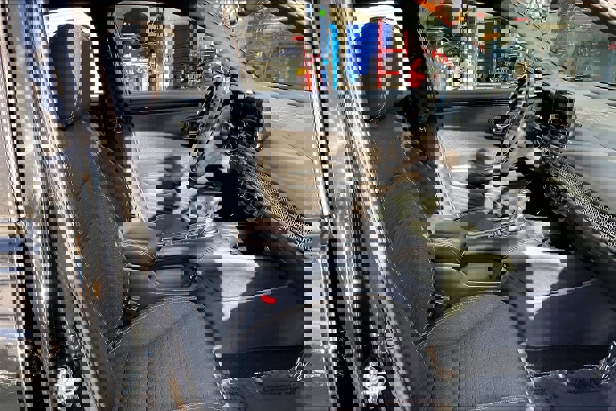 Used 2024 Honda HR-V Sport image 7