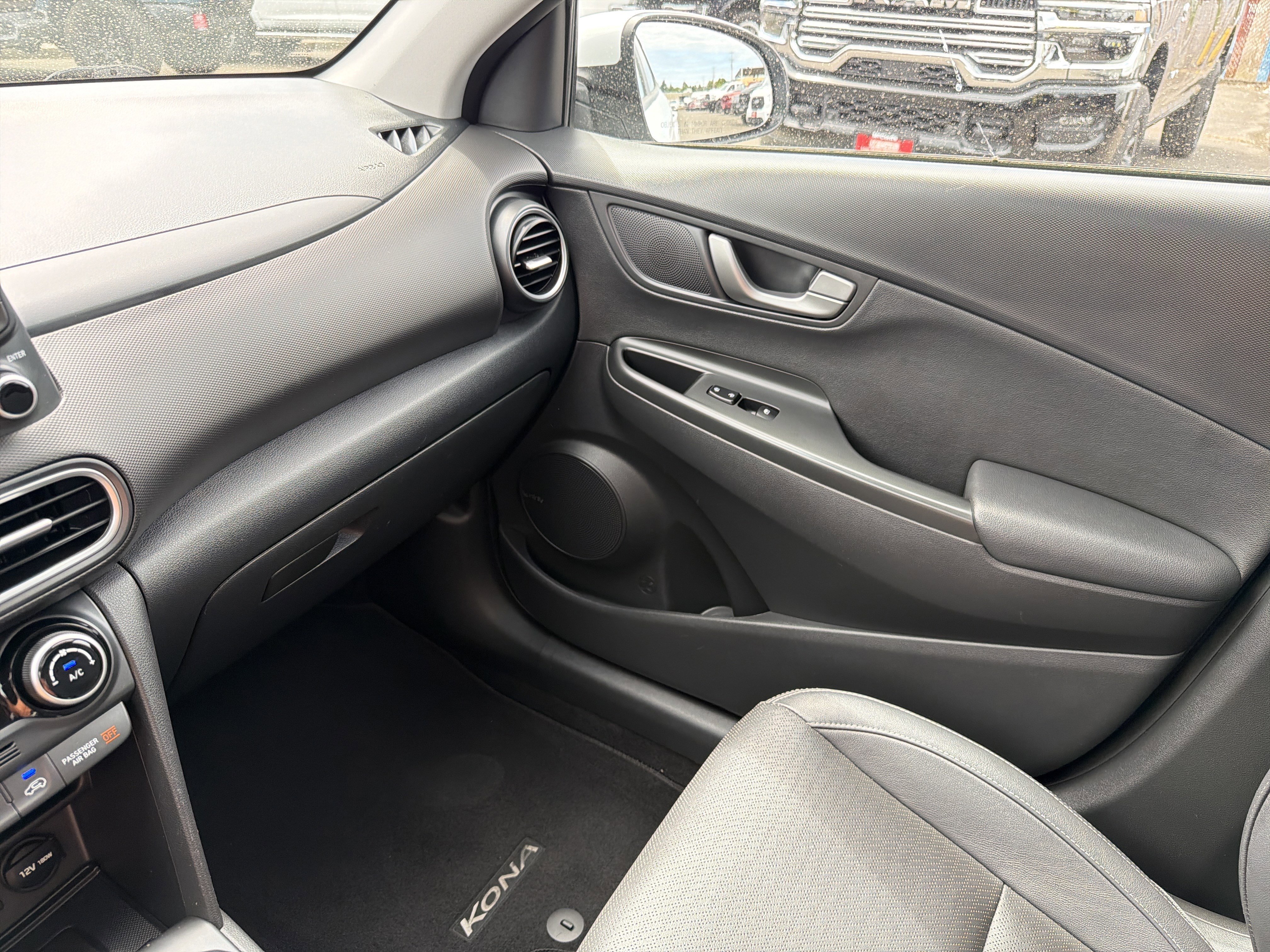 Used 2021 Hyundai Kona Ultimate AWD/4WD image 24