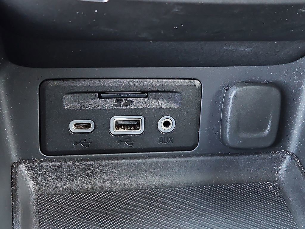 Used 2024 GMC Terrain Denali image 25