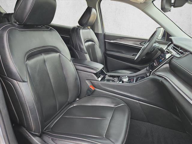 Used 2023 Jeep Grand Cherokee L Limited image 21