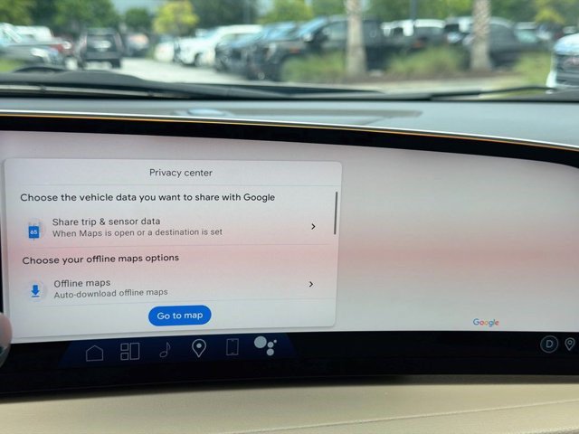 Certified 2025 Cadillac XT4 Premium Luxury FWD image 14