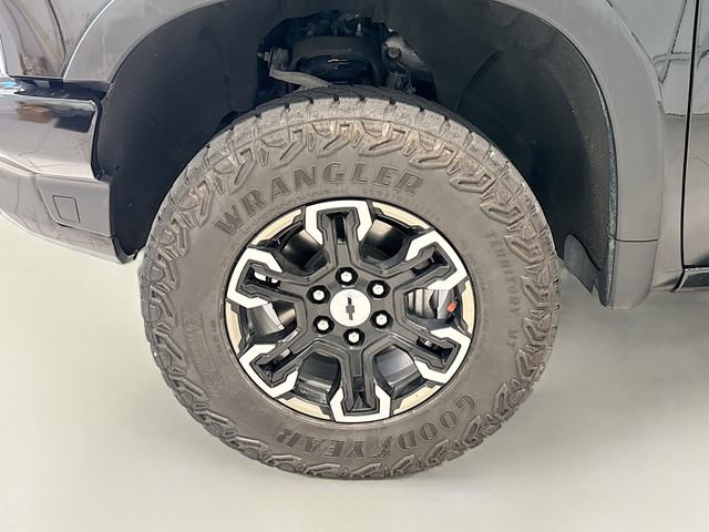 Certified 2023 Chevrolet Silverado 1500 ZR2 w/ Technology Package image 27